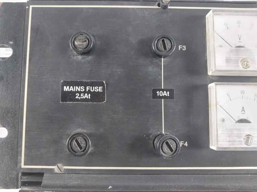 Salwico Bch 10/24 86737 Battery Charger 220V Ac-24V Dc 10A Ymk-38
