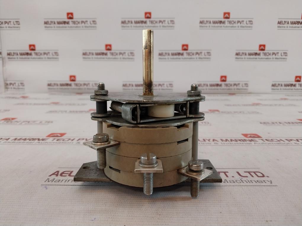 Santon Rotary Switch 40A/440V- 60Cp H·85·J