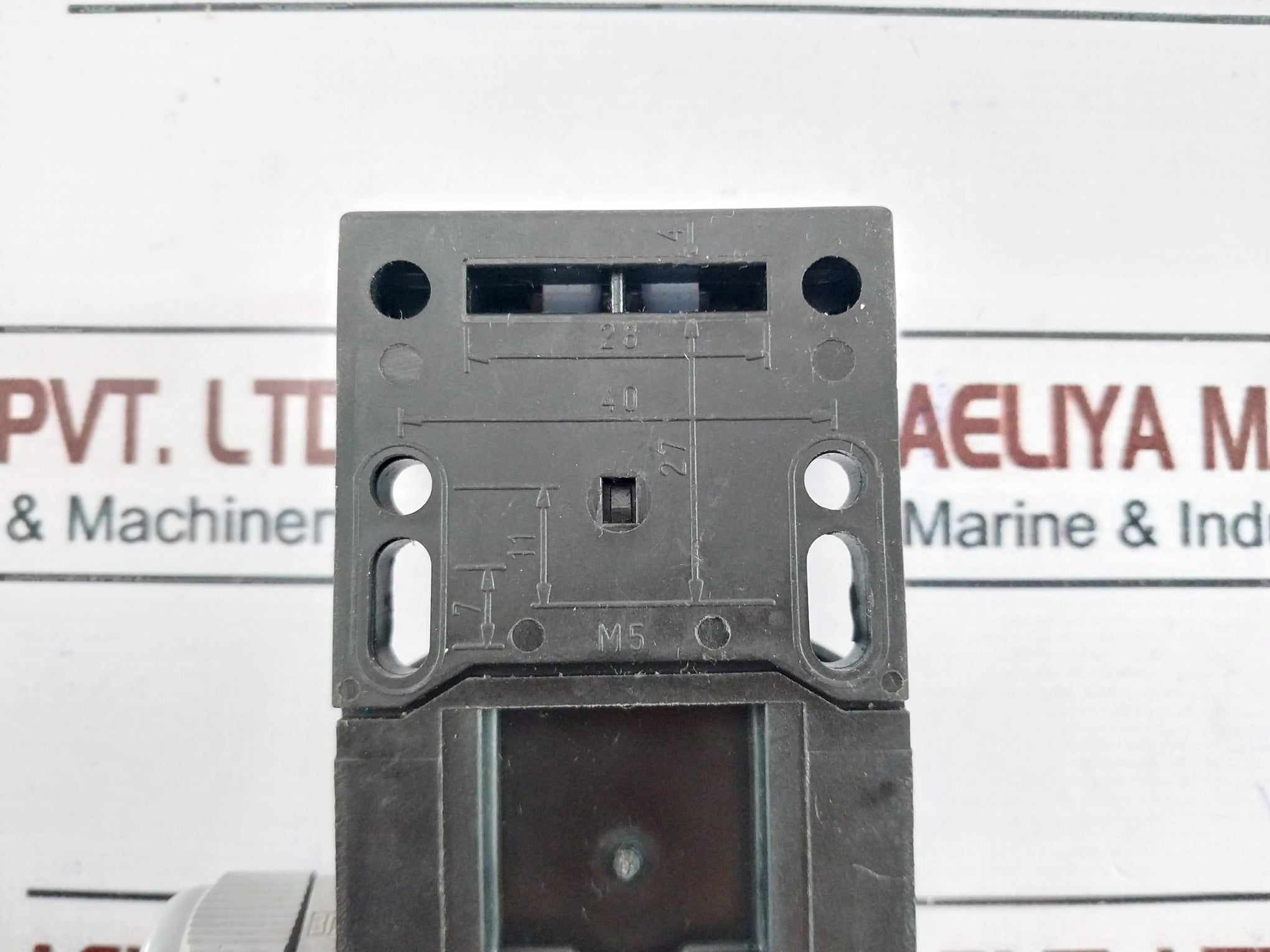 Schmersal Az 16-02Zvrk-m16 Safety Door Switch Ip67 Iec 60947-5-1