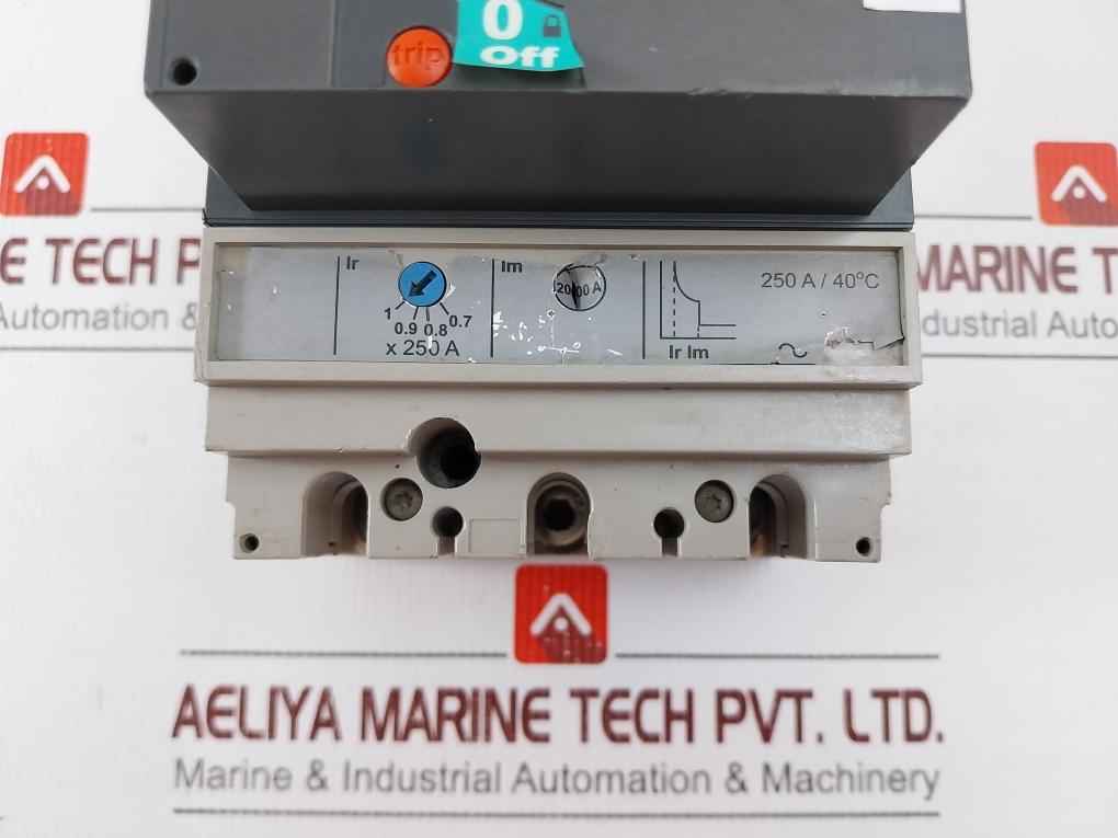 Schneider Electric 250F Circuit Breaker Compact 250 A (Not Working)