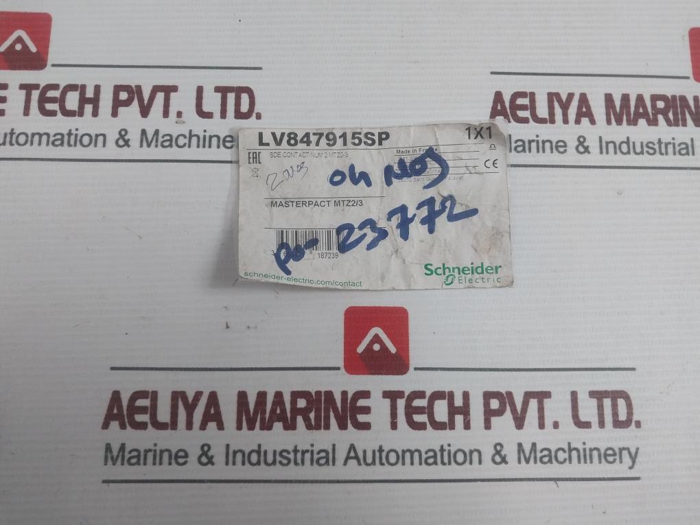 47915 Fault Trip Indication Contact 240 Vac 6A Schneider Electric