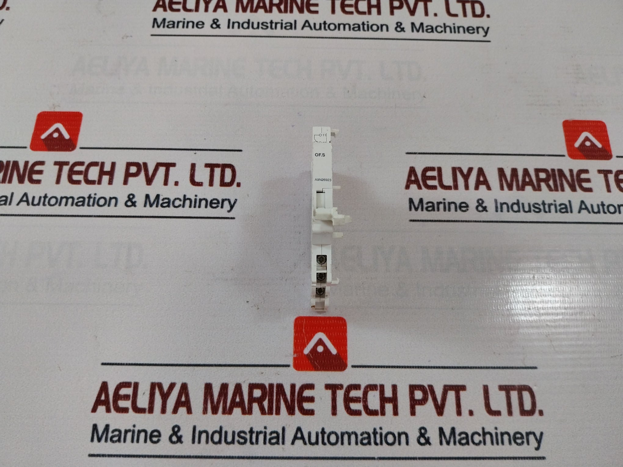 Schneider Electric A9N26923 Auxiliary Contact 50-60 Hz
