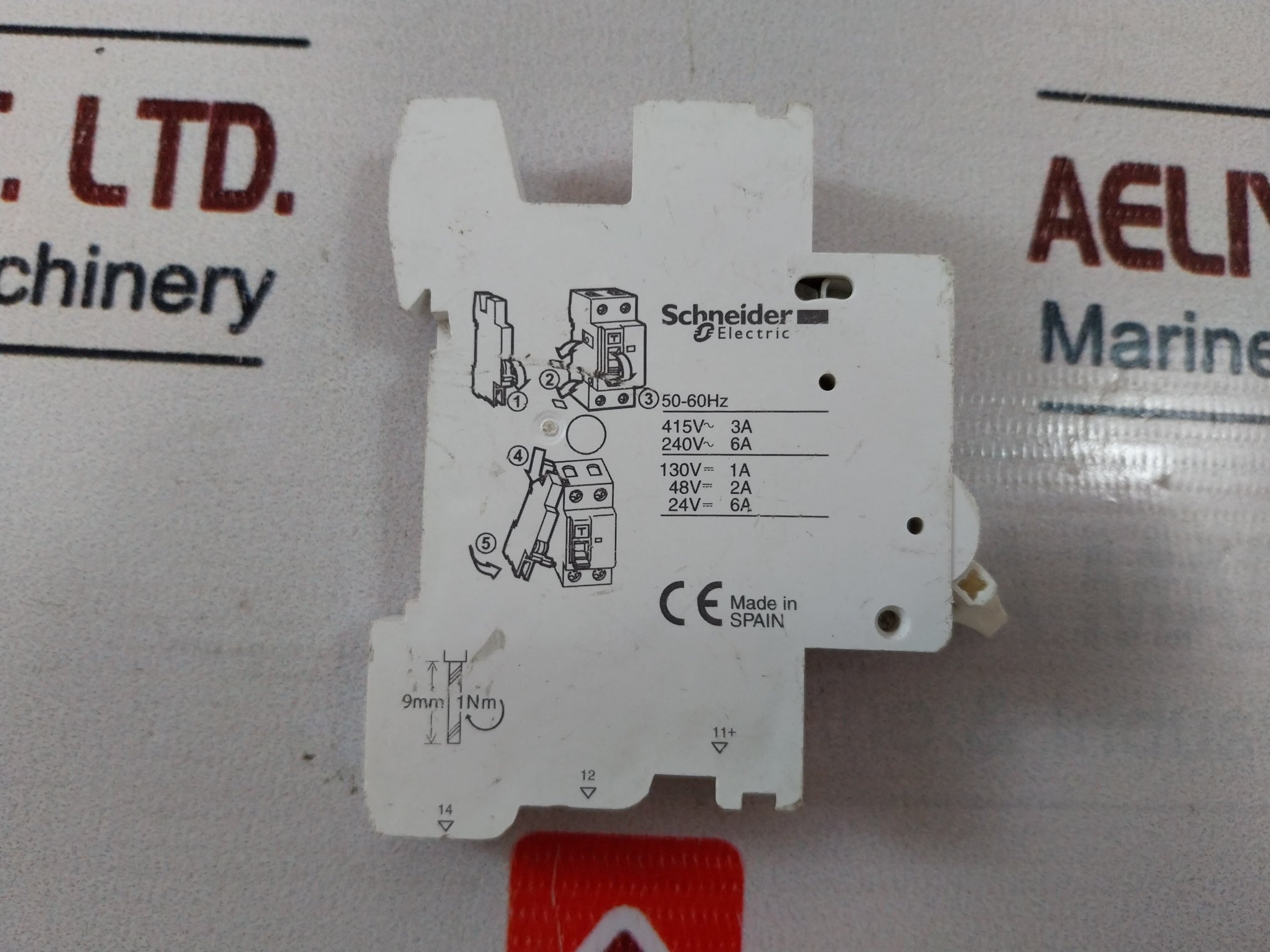 Schneider Electric A9N26923 Auxiliary Contact 50-60 Hz