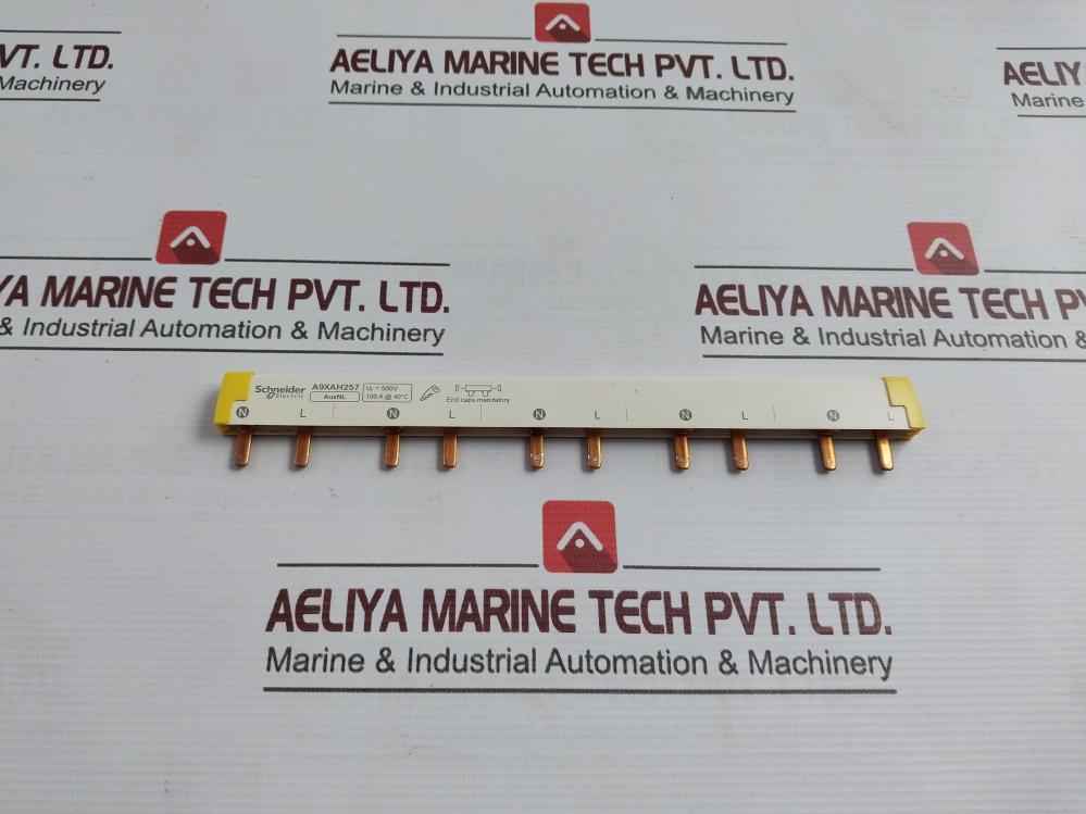 Schneider Electric A9Xah257 Comb Busbar 100 A 500V Ui