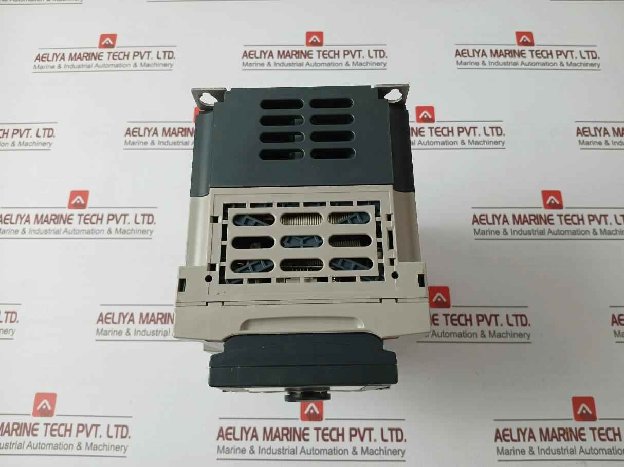 Schneider Electric Atv71Hu15N4 Variable Speed Drive 2004Kl-05W-b50 380/480V