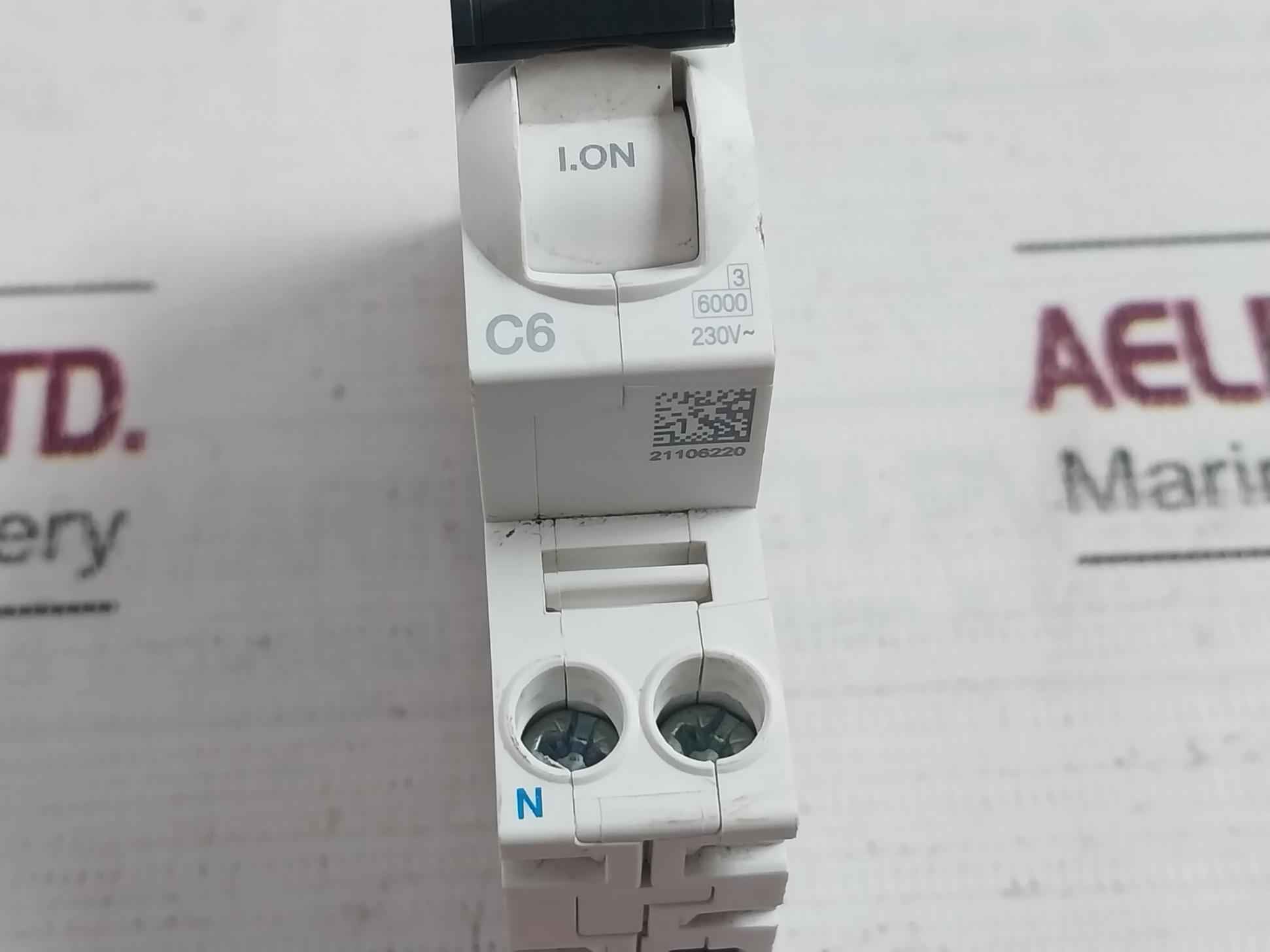 Schneider Electric C6 Miniature Circuit Breaker 230V 4Kv 6000A 50Hz