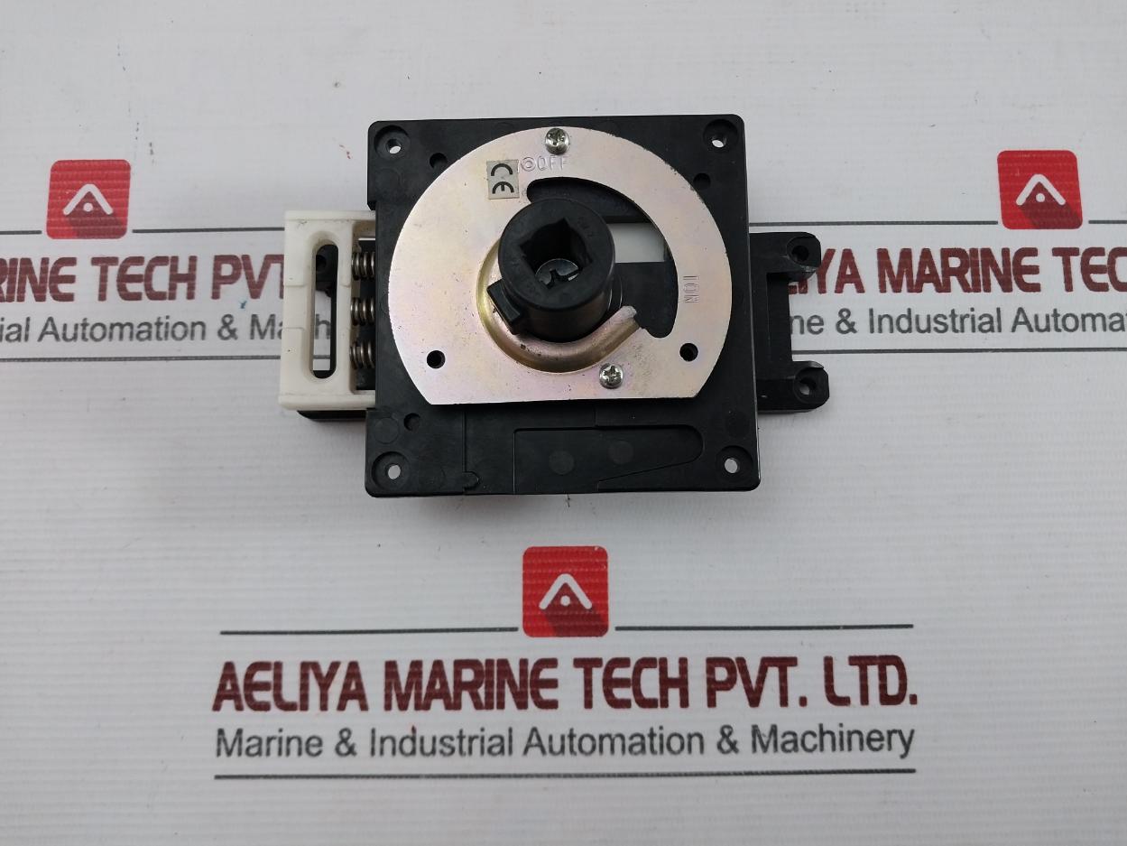 Extended Rotary Handle Schneider Electric Ezerote Ezc250