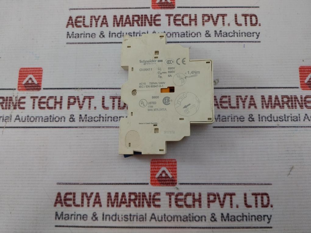 Lot Of 2X Schneider Electric Gvan11 Auxiliary Contact Block