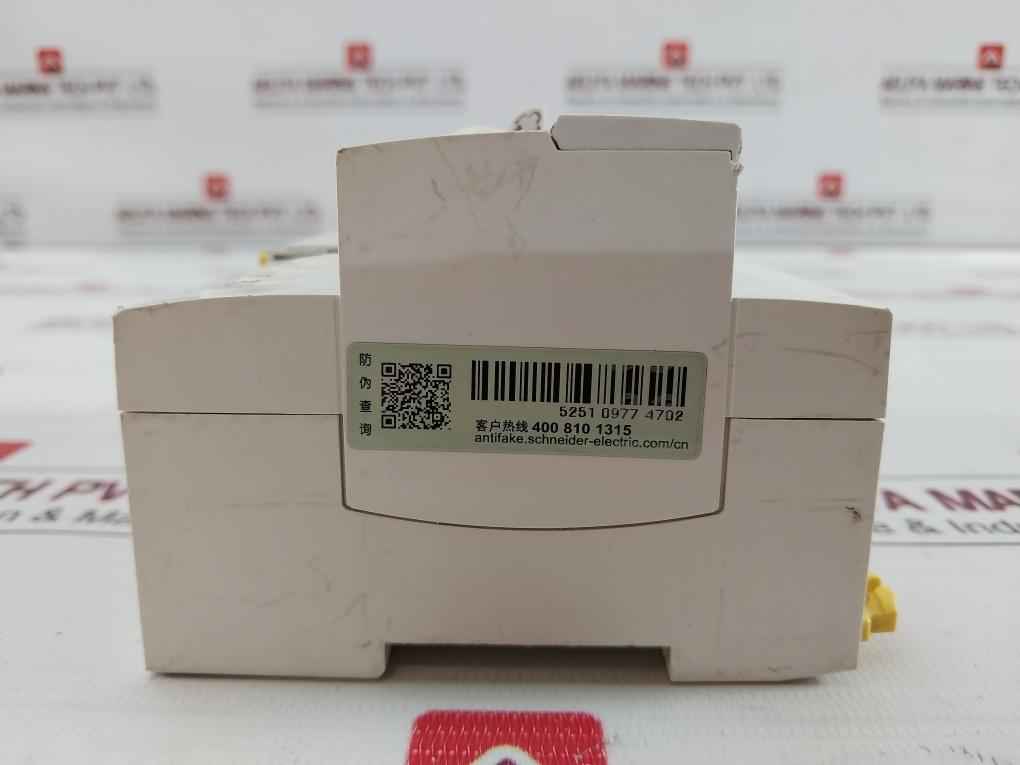 Schneider Electric Ic65N Circuit Breaker 400V 6Kv 30C
