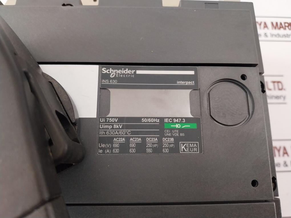 SCHNEIDER ELECTRIC INS 630 Switch-Disconnect 4P 630A 750V AC 50/60Hz