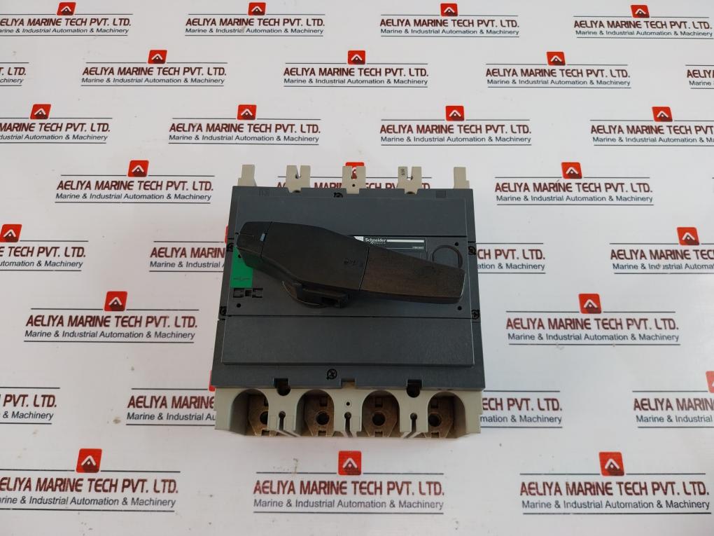 Schneider Electric Ins 630, 4P Switch Disconnector With Black Rotary Handle 750V