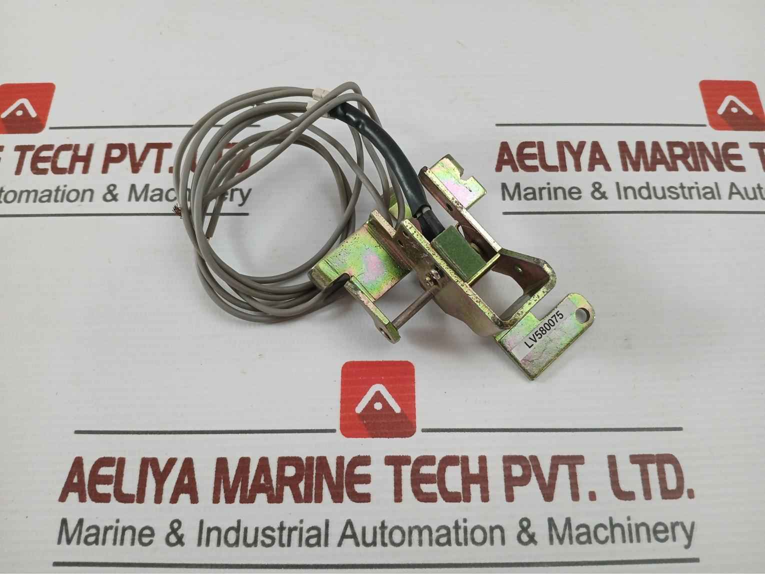 Schneider Electric Lv580075 Auxiliary Switch Cvs800 For Mccb
