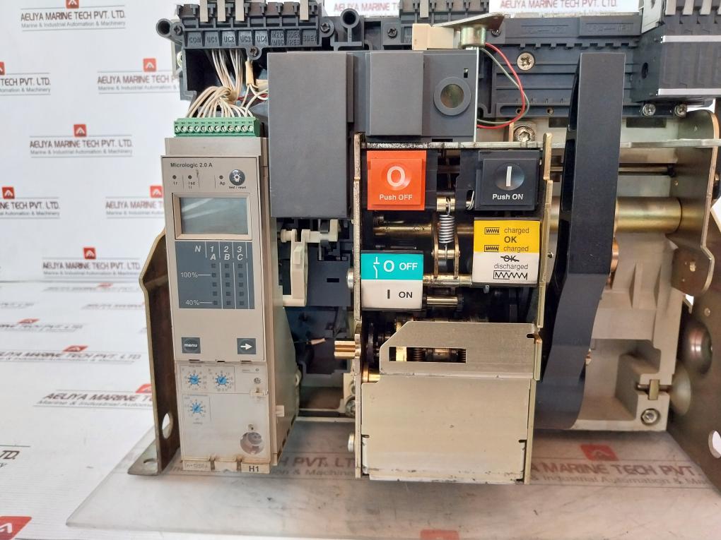 Schneider Electric Merlin Gerin Nw12 H1 Circuit Breaker Iec 60947-3 50/60Hz