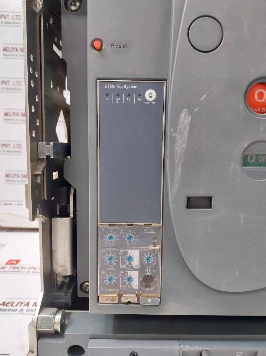 Schneider Electric Mvs20N Circuit Breaker 1250A Gh800017Aa S1B36406