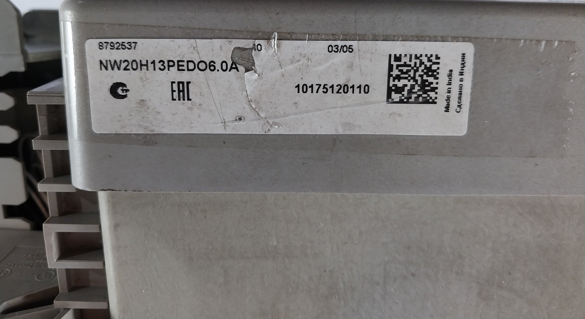 Schneider Electric Masterpact Nw20H13Pedo6.0A Air Circuit-breaker 24-30Vac/Vdc
