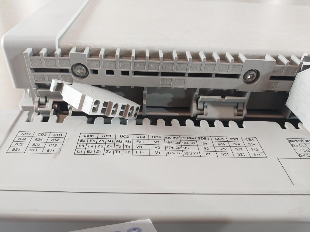 Schneider Electric Nw32 H1 Circuit Breaker Masterpact E103955 50/60Hz 1000V Ac23