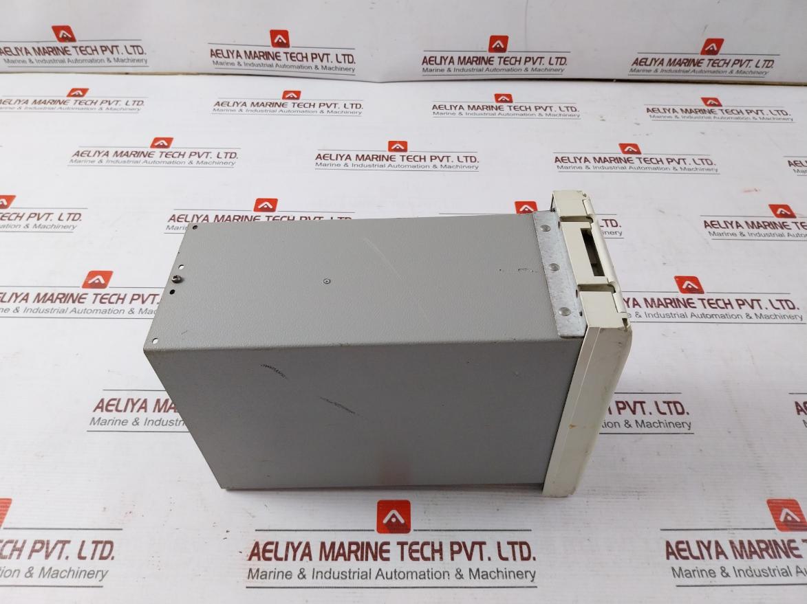 Schneider Electric P122 Overcurrent Protection Relay 48-240Vac