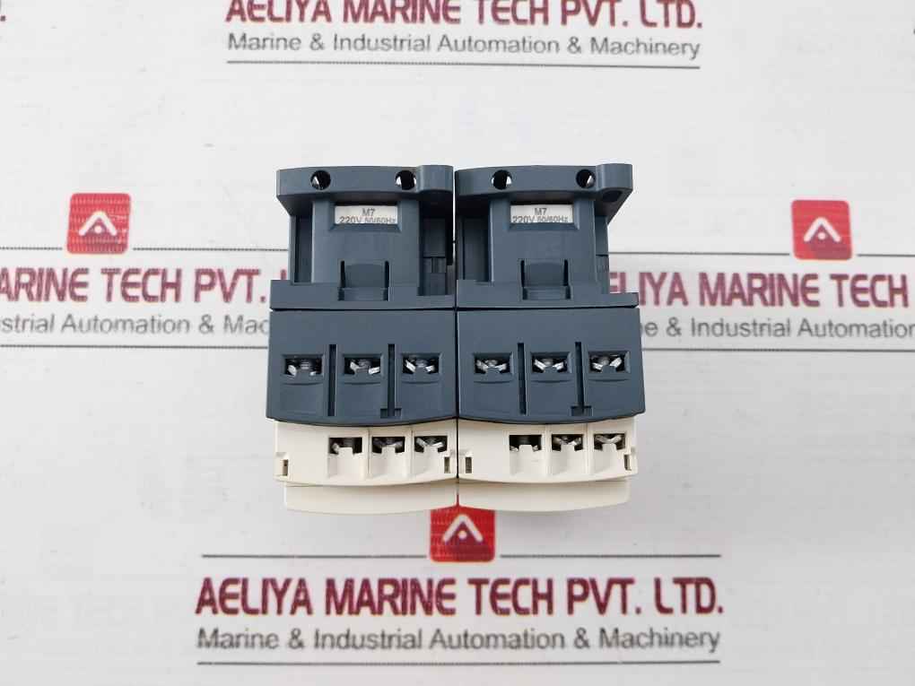 Schneider Electric/Telemecanique Lc1D09 Contactor 690V 50/60Hz 6Kv