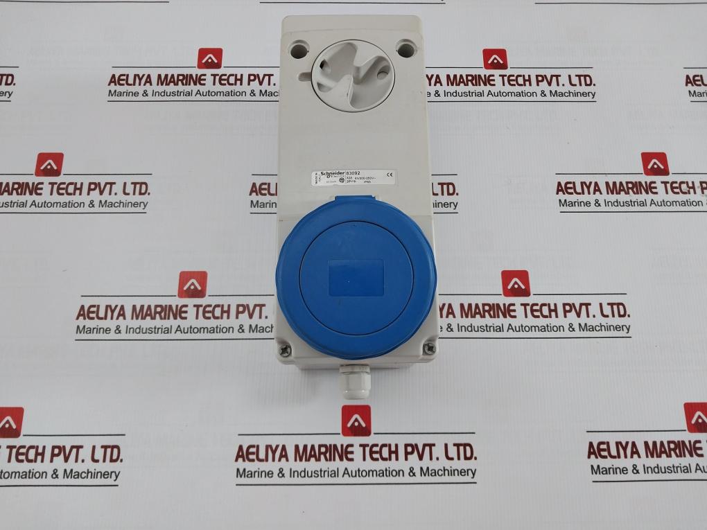 Schneider Electric Unika Interlocked Socket 200-250V/Ip65 83092