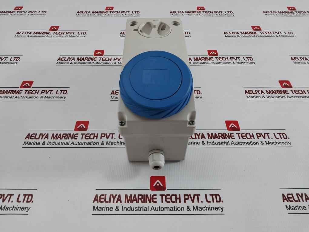 Schneider Electric Unika Interlocked Socket 200-250V/Ip65 83092