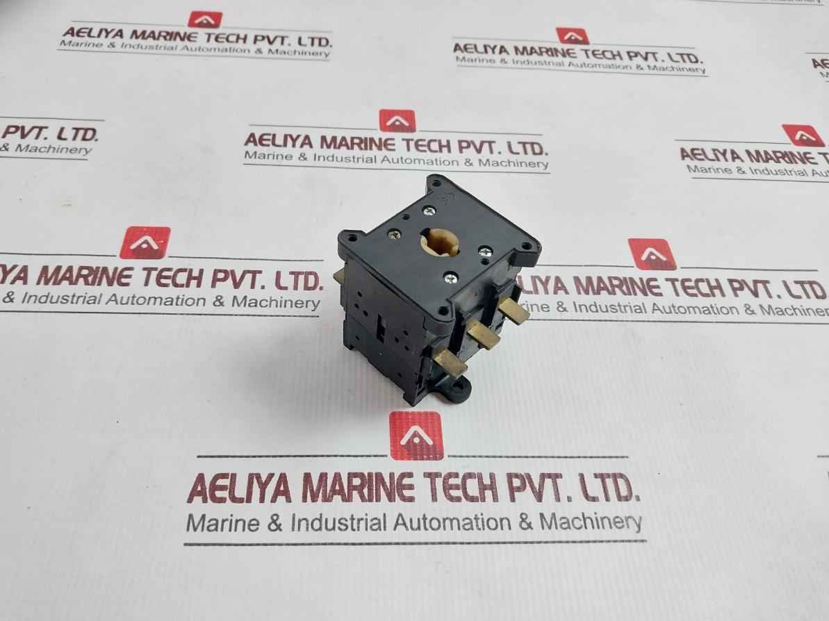 Schneider Electric V 4 Contactor 3R1530