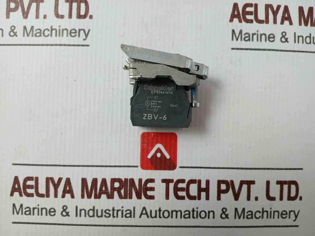 Schneider Electric Zb4 Bw061 Light Block With Body Fixing Collar 250V Max