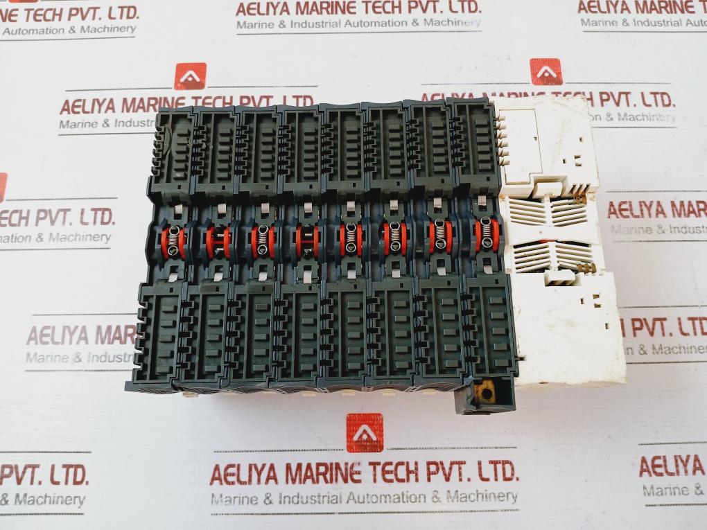 Schneider Stbnip2212,Stbpdt3100,Stbaci1400 Module Rack 24 Vdc 0.43A