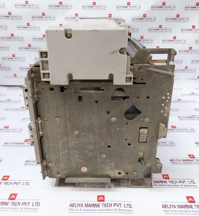 Schneider Electric Nw50 H1 Masterpact Circuit Breaker 1000V 12Kv 50-60Hz