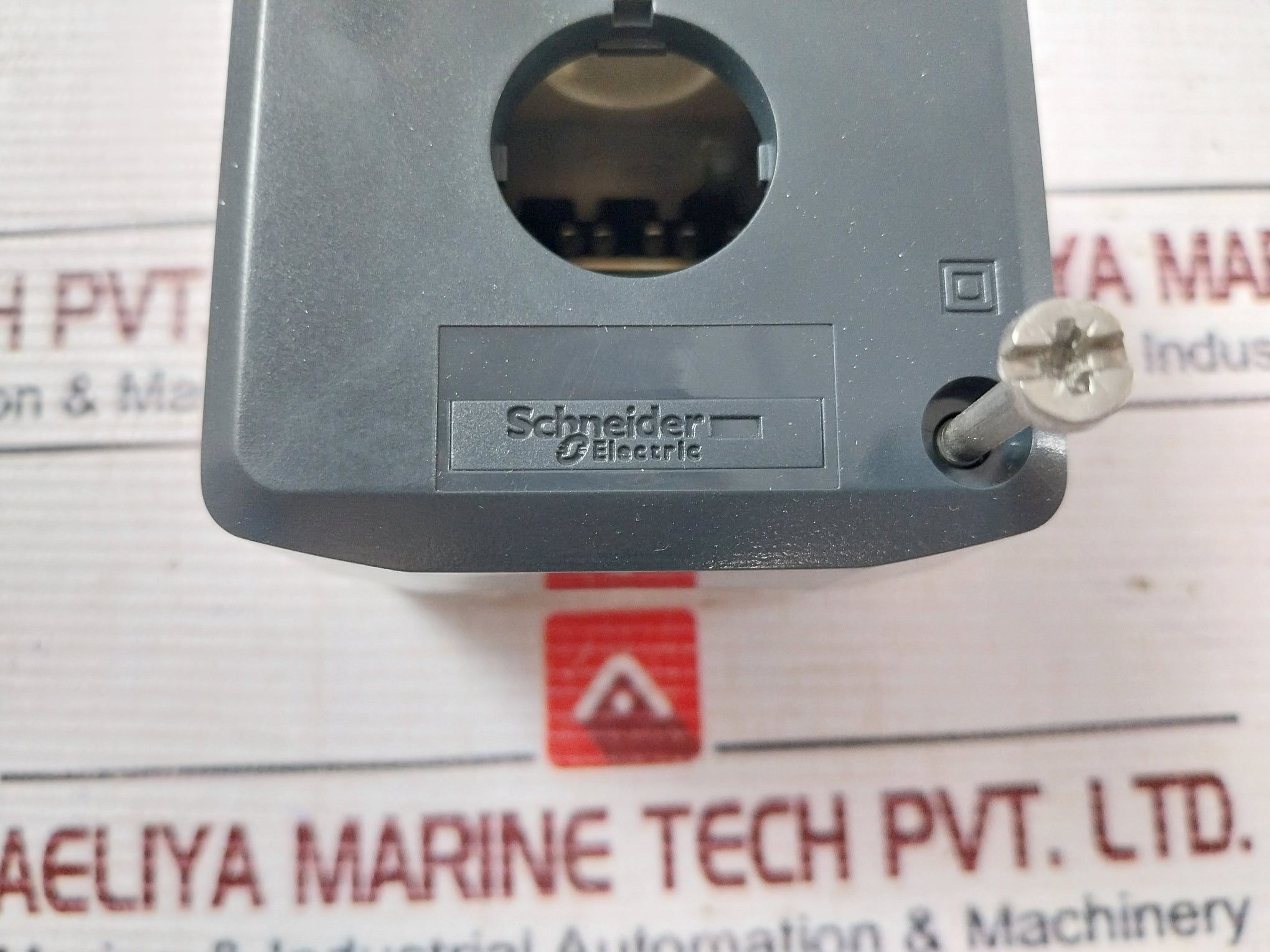 Schneider Electric Xald01 Control Box 1 Hole Ip66