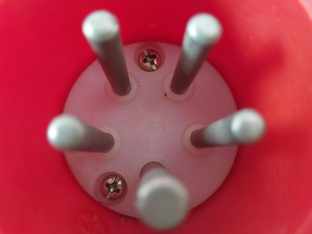 Schyller 16A 3P+N+T Socket Outlet 16A-6H 220/380V~ 240/415V~