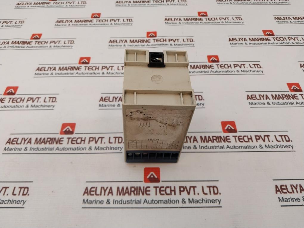 Seg Xu2-ac Voltage Measuring Relay