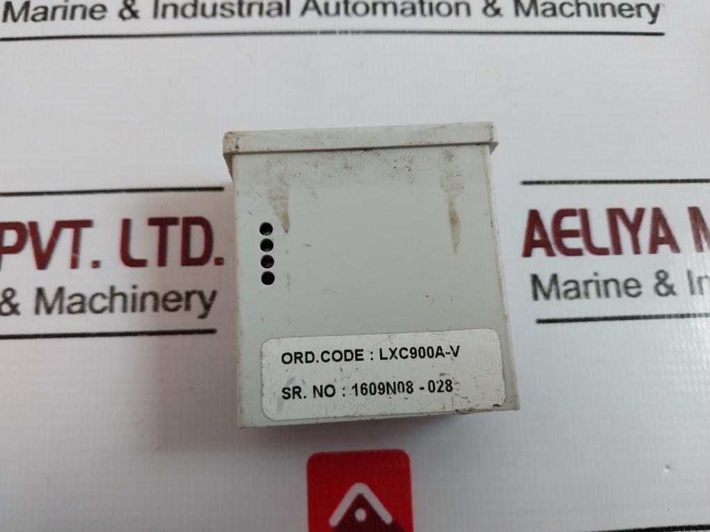 Selec Lxc900A-v Lcd Counter With Voltage Input, Battery Powered 24-240V Ac/Dc