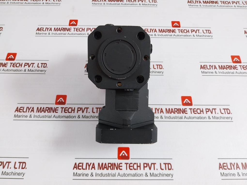 Servo Spiral Bevel Gearbox 18Nm Skn 100 Vogel