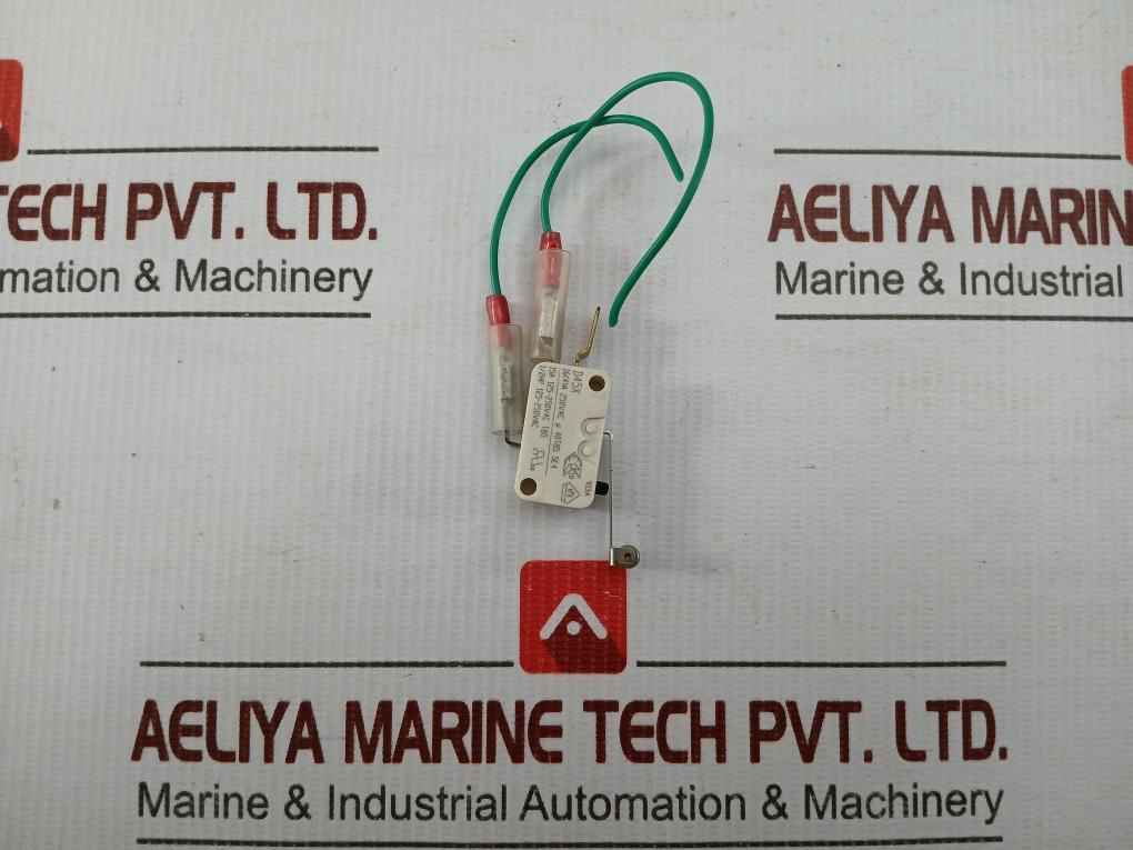 Short Roller Lever D45X Cherry 125–250 Vac 15 A