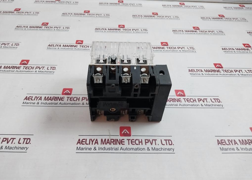 Siemens 3Kl8121-3Ha00 Heavy Duty Switch Disconnector Fuse 50Hz 690V Ac-23A