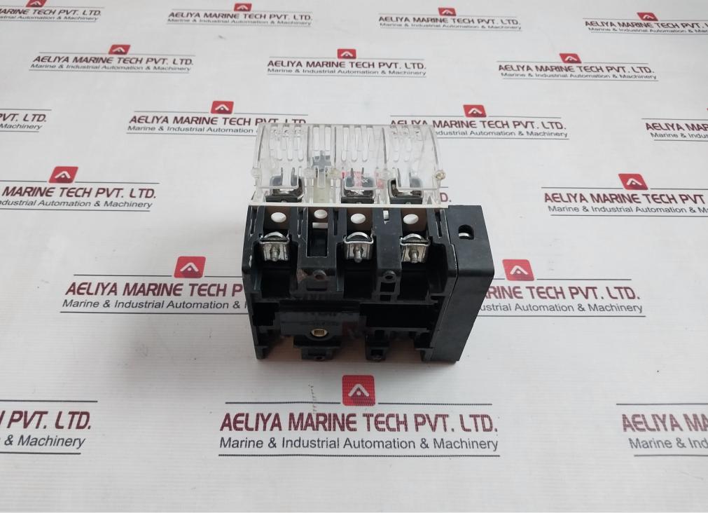 Siemens 3Kl8121-3Ha00 Switch Disconnector Fuse 32A 690V