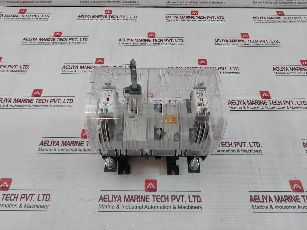 Siemens 3Kl8211-2Ha00 Heavy Duty Switch Disconnector Fuse 2 Pole 500V A.C./120Ka