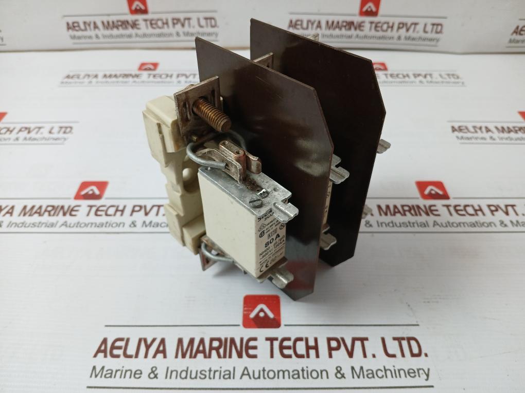 Siemens 3Na3 824 Hrc Fuse Ac 600V, Ir 100 Ka