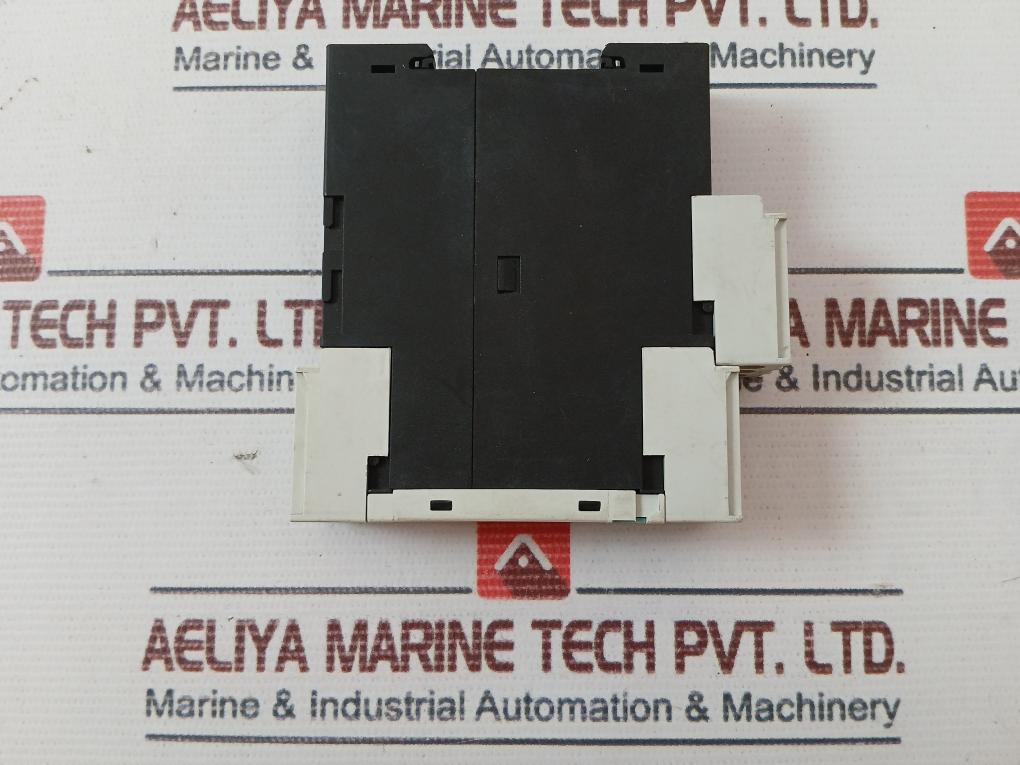 Siemens 3Rn1010-1Cm00 Thermistor Motor Protection Relay 300V