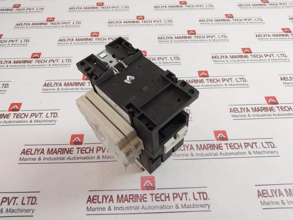 Siemens 3Rt1034-1An10 Power Contactor With Auxiliary Switch Block 3Rh1921-1Ha22