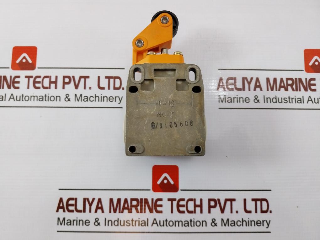 Siemens 3Se3 100-1E Limit Switch Ip67 500V Ac11 6A/220V