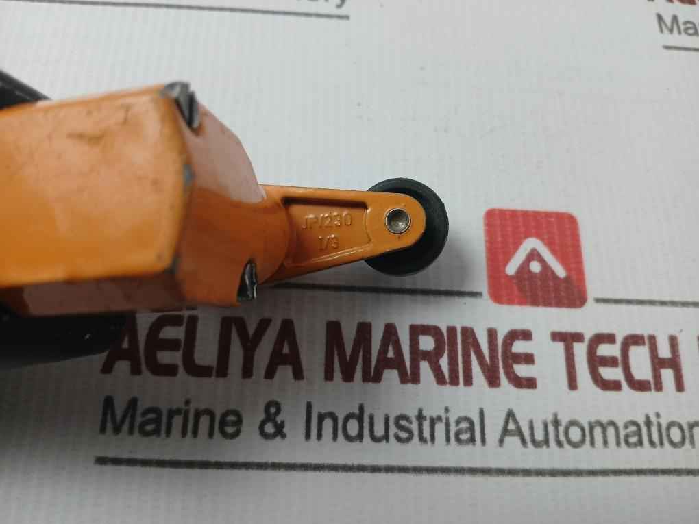 Siemens 3Se3120-1Gw Position Switch 500V Ac-12 10A
