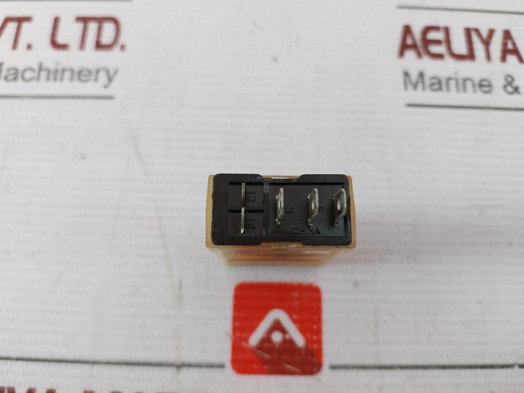 Siemens 3Tx7144-ie7 Relay Socket With Base 220-250Vac 15A 300V 0750Z 97899