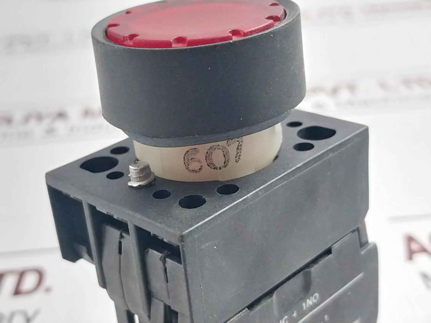 Siemens 3sb14 00-0a Push Button Switch 660v~