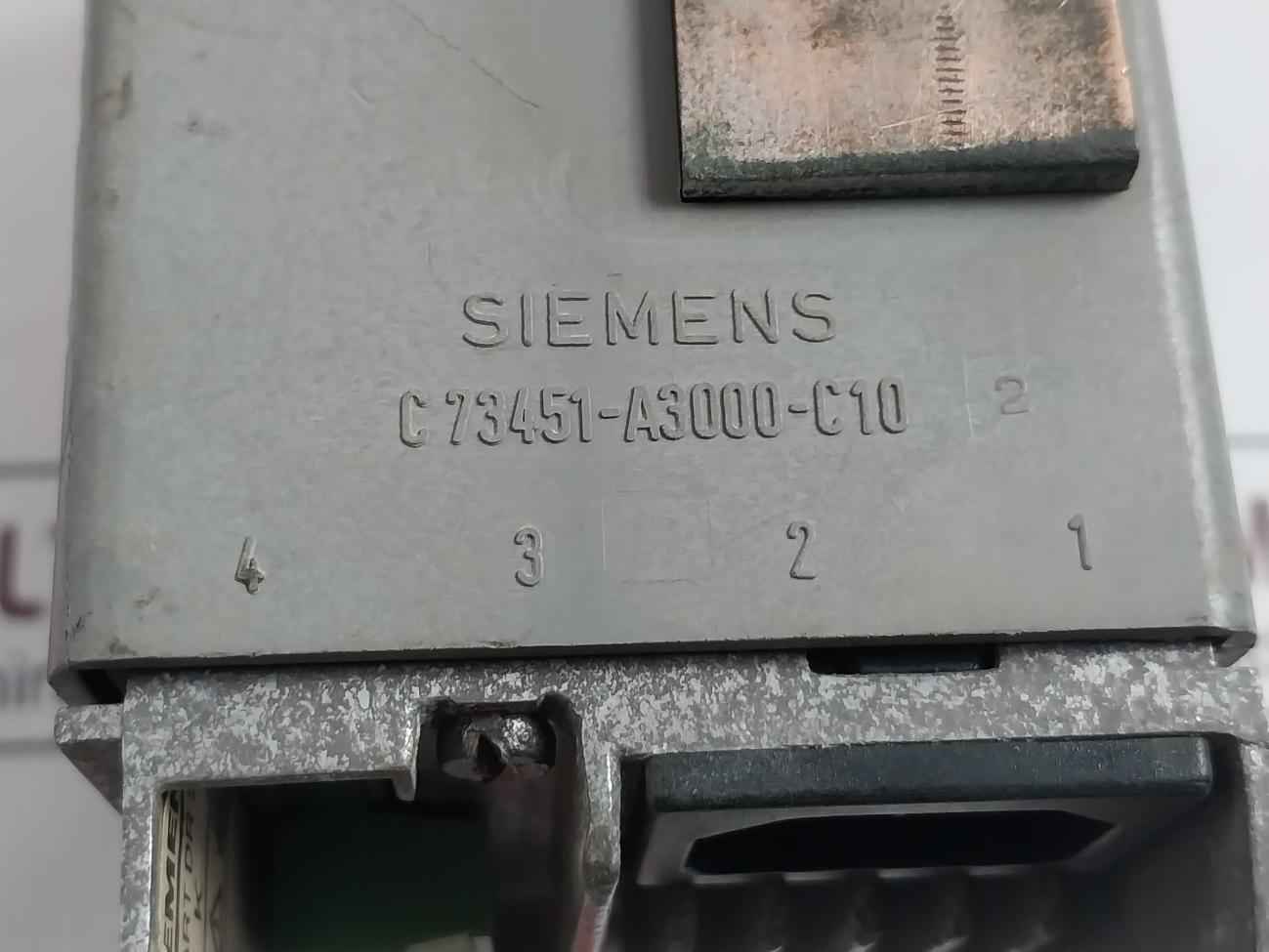 Siemens 6 Dr 2004-2a Process Controller Ac 110/120v Max 21va 13w(Not Working)