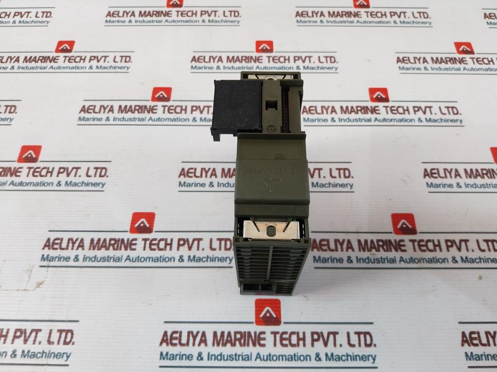 Siemens 6Es7 153-1Aa03-0Xb0 Interface Module Et 200M