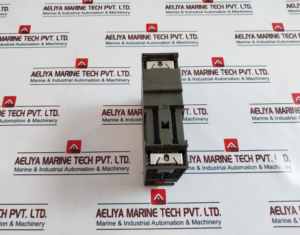 Siemens 6Es7 153-1Aa03-0Xb0(Interface Module),6Es7 321-1Bh02-0Aa0(Input Module),6Es7 322-1Hh01-0Aa0(Output Module) Module Rack