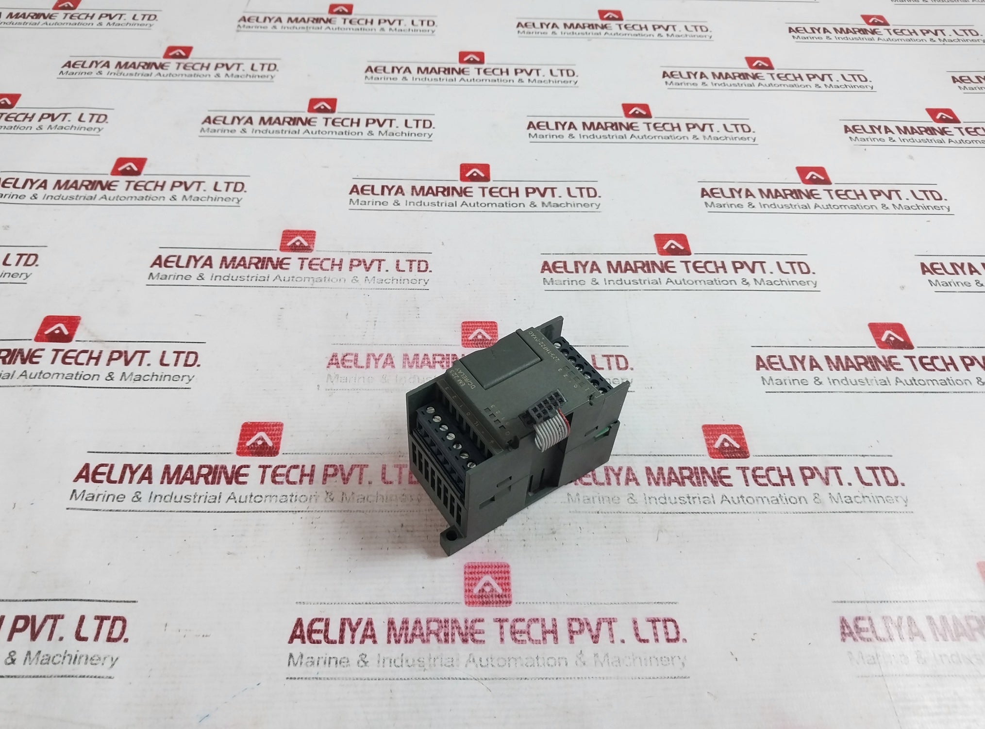 Siemens 6Es7 223-1Hf22-0Xa0 Digital Output Module Di 4 X 24Vdc 15-30V Em 223