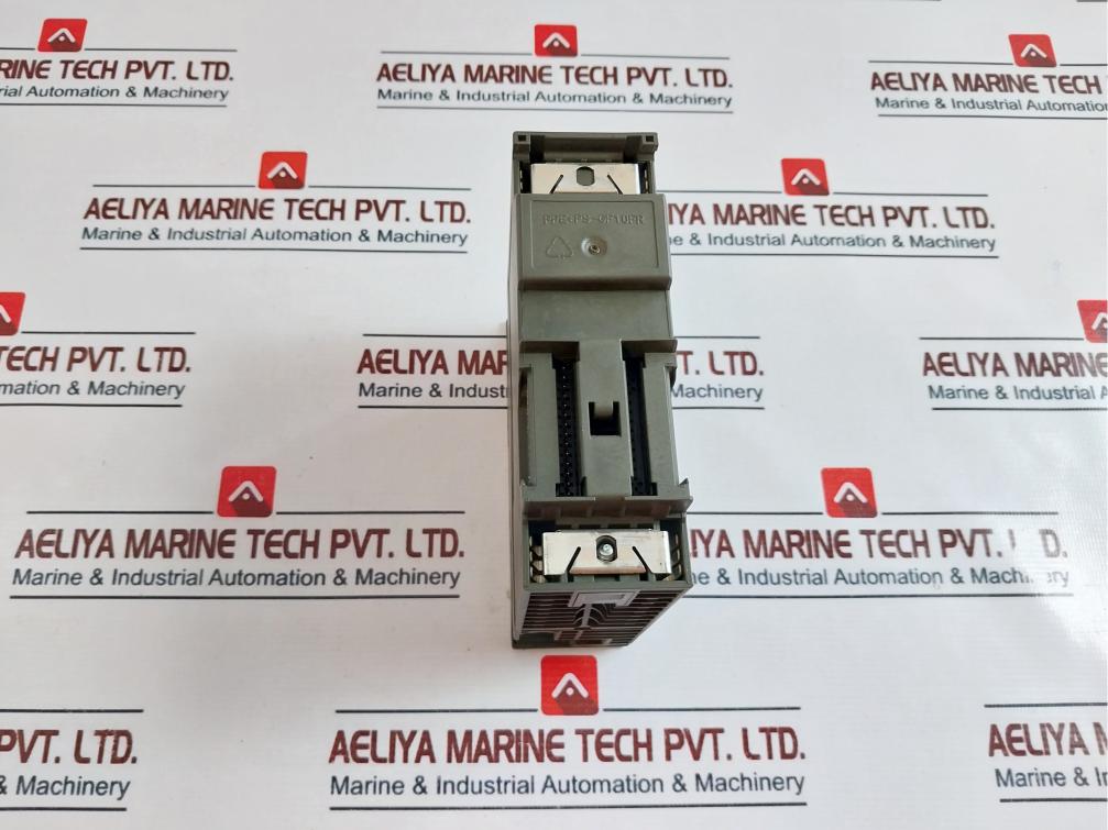 Siemens 6Es7 322-1Hh01-0Aa0 Output Module 