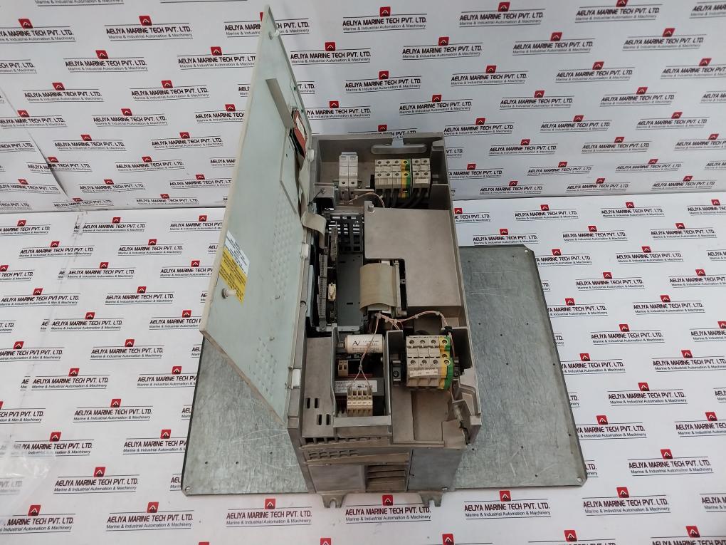 Siemens 6Se7024-7Ed61-z Simovert Masterdrives Vc Converter Compact Unit